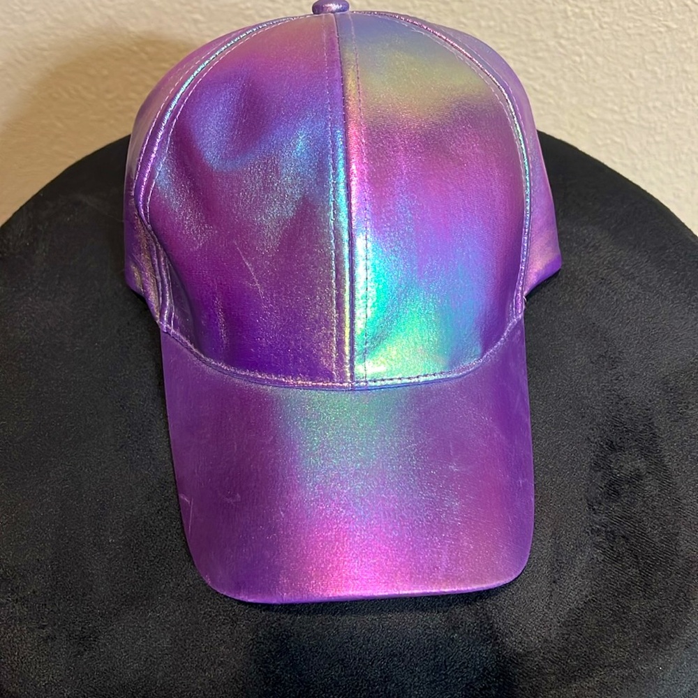 Holographic Cap for Adult - Picture 5 of 5